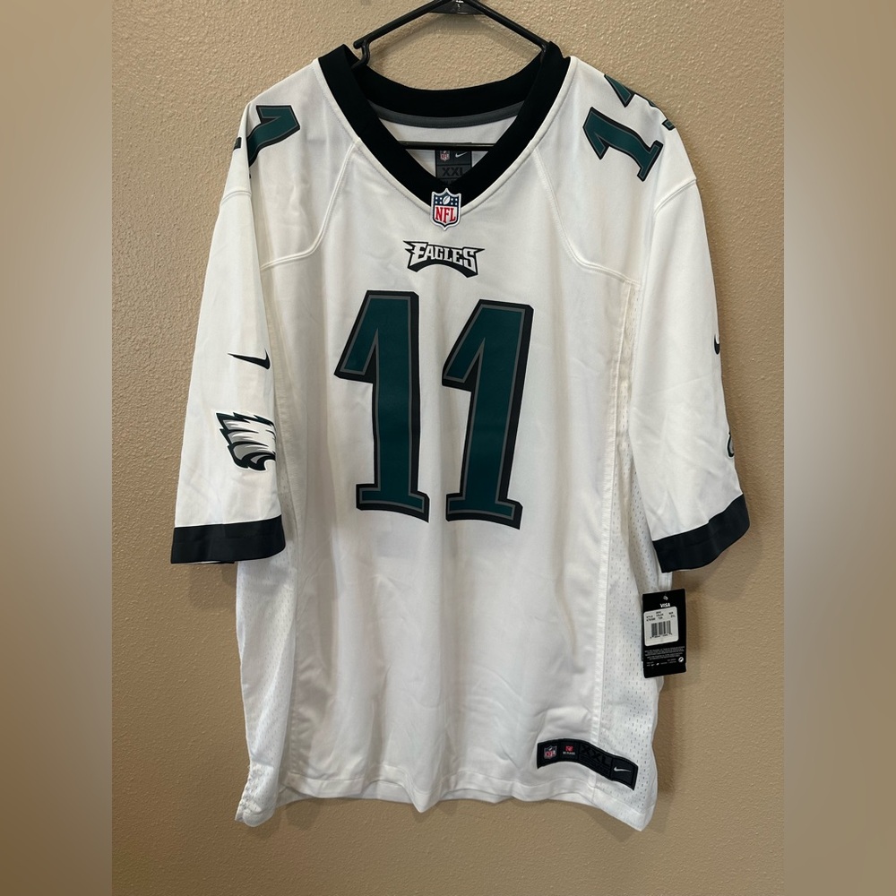 Carson Wentz Philadelphia Eagles White NFL Jersey #11 size XXL